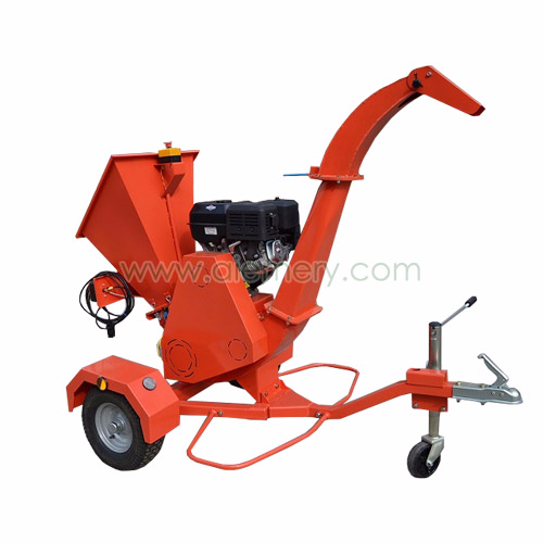 DW90 engine drived wood chipper